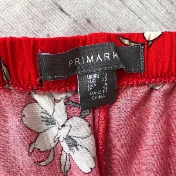 Primark Red Floral Rayon Shorts Tie Waist 6 - Picture 3 of 12